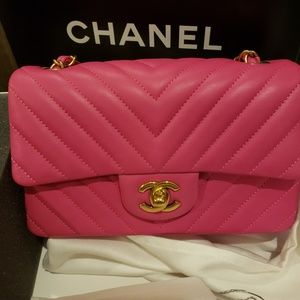 🚫SOLD🚫Authentic Chanel Mini Chevron Flap